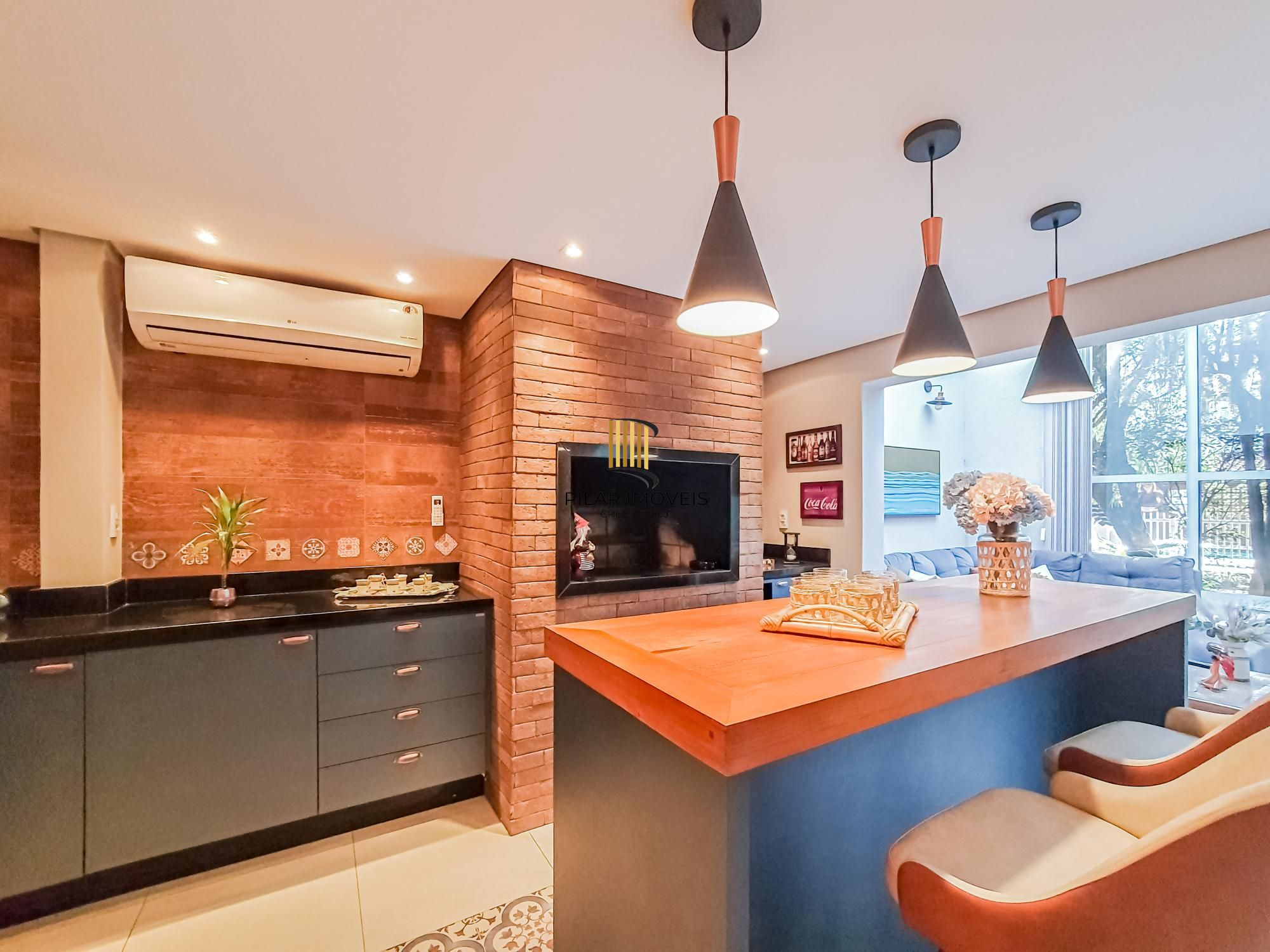 Casa em condomínio mobiliada, 3 dormitórios