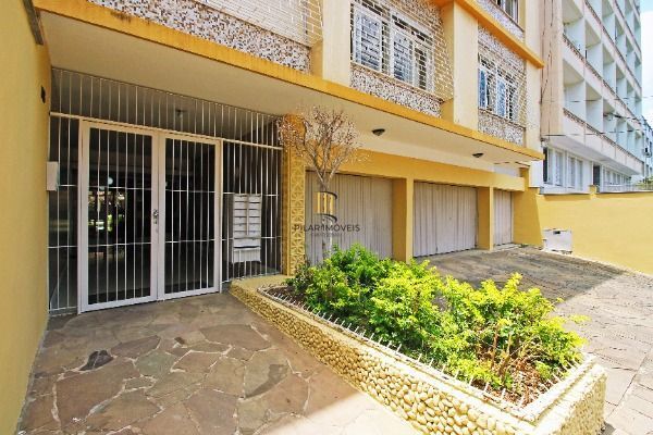 Apartamento em Porto Alegre, no bairro Petrópolis, com 3 dormitório(s), e 3 banheiros, à venda.