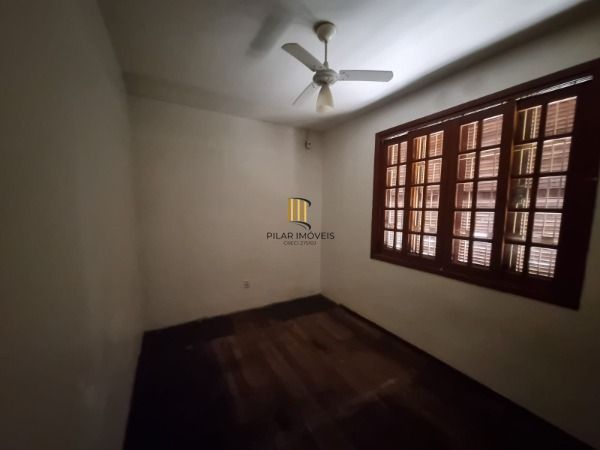 Casa 4 dormitórios no bairro Camaquã