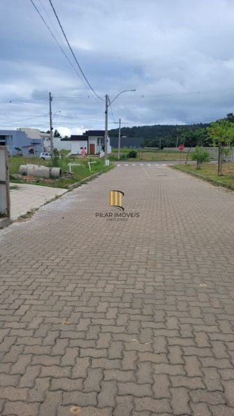 Terreno em Porto Alegre, no bairro Hípica, à venda.