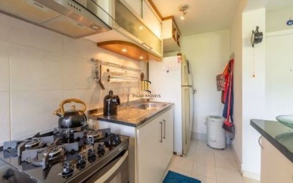Apartamento em Porto Alegre, no bairro Santo Antônio, com 3 dormitório(s), e 3 banheiros, à venda.