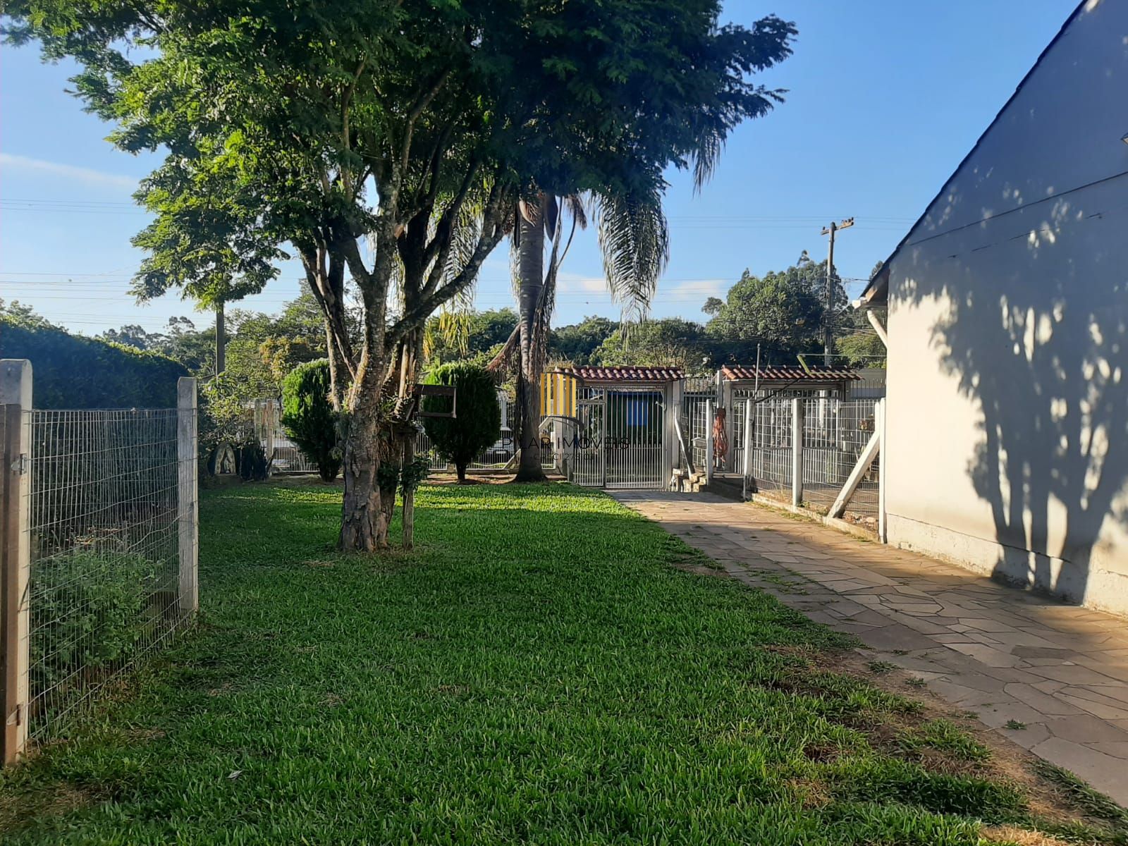 Casa 3 dormitórios no bairro Restinga