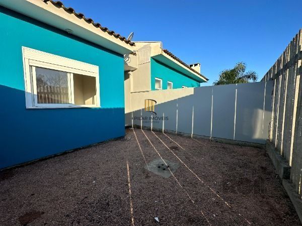 Casa Condominio em Porto Alegre, no bairro Ponta Grossa, com 2 dormitório(s), e 2 banheiros, à venda.