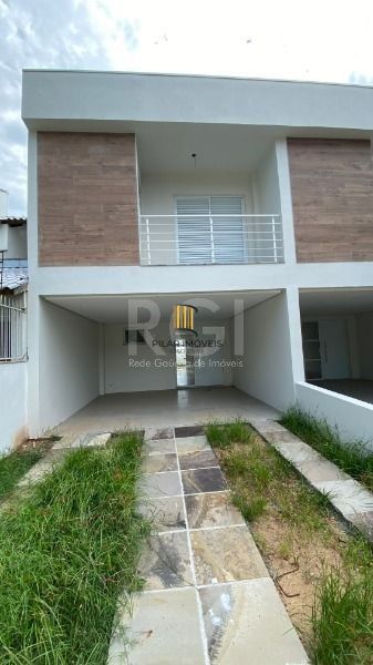 Casa para Venda - 137m², 3 dormitórios, sendo 1 suites, 2 vagas - Imperial Parque