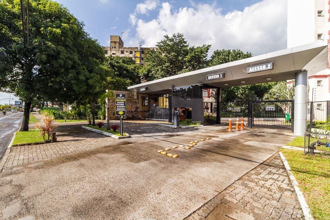 Apartamento Semimobiliado com Vista Panorâmica
