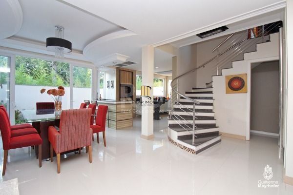 Casa Condominio para Venda - 254.32m², 3 dormitórios, sendo 3 suites, 2 vagas - Pedra Redonda