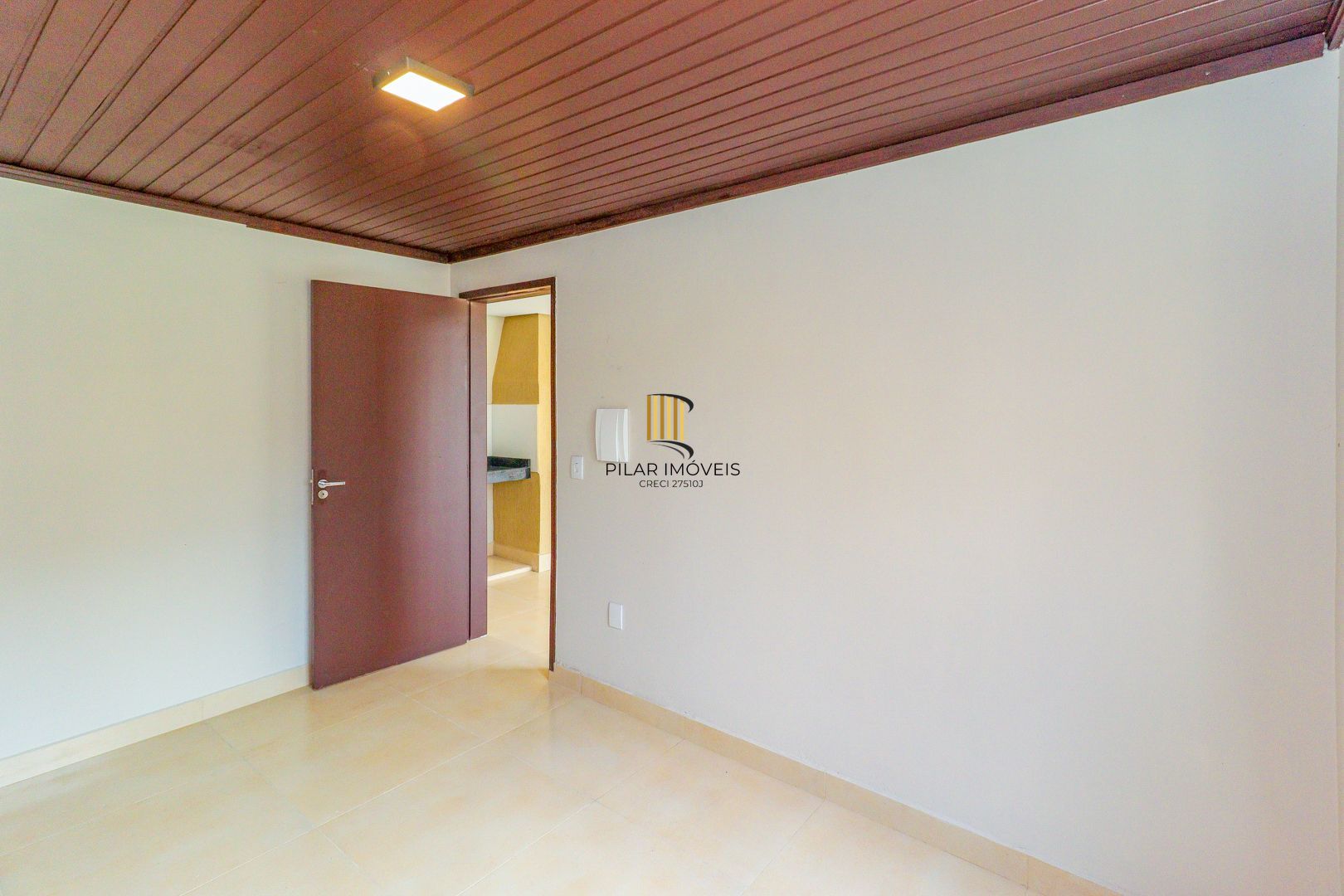 Excelente residência com 4 dormitórios