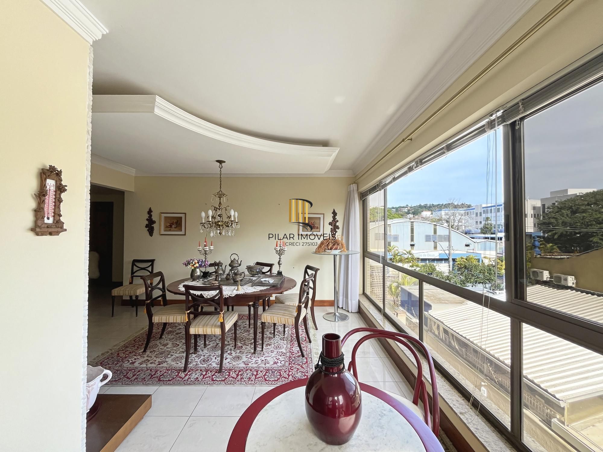 Apartamento na Tristeza  com 3 dormitórios, 1 suite, sacada , churrasqueira e 3 vagas