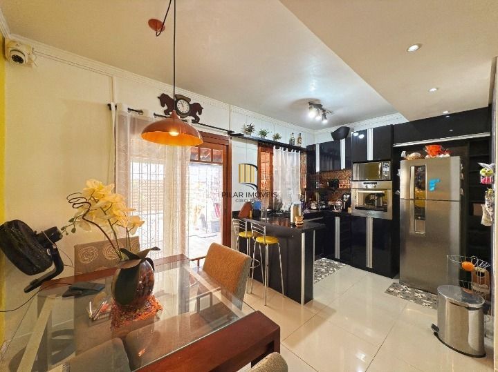 Casa de Condomínio 3 dormitórios no bairro Hípica