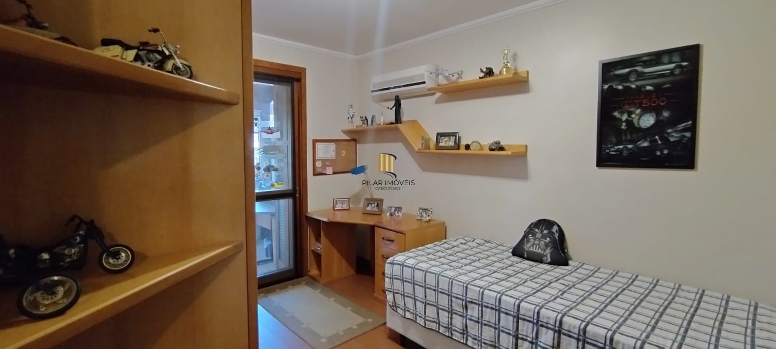 Linda Residência com 3 dormitórios sendo 1 suíte no Jardim Isabel.