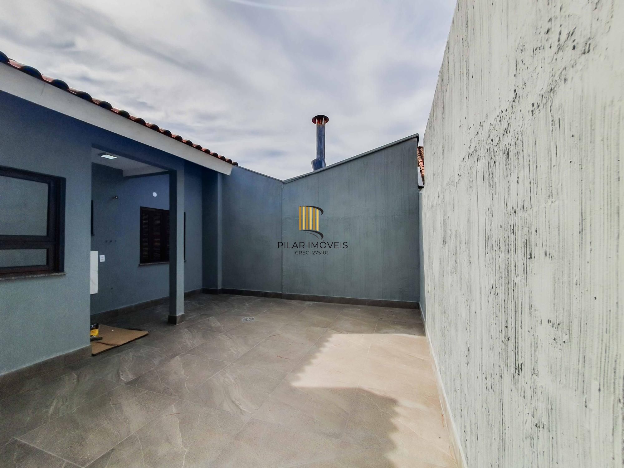 No bairro Hípica residência térrea com 2 dormitórios