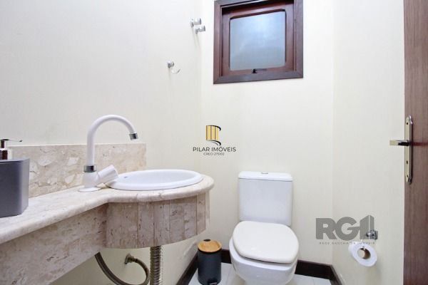 Casa Condominio para Venda - 137m², 3 dormitórios, sendo 1 suites, 3 vagas - Hípica