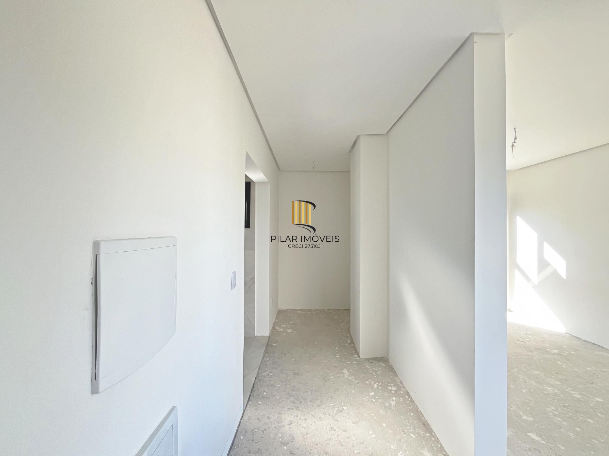 Casa em Porto Alegre, no bairro Hípica, com 3 dormitório(s), e 3 banheiros, à venda.