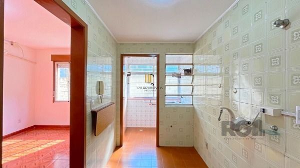 Apartamento em Porto Alegre, no bairro Cristal, com 1 dormitório(s), e 1 banheiros, à venda.