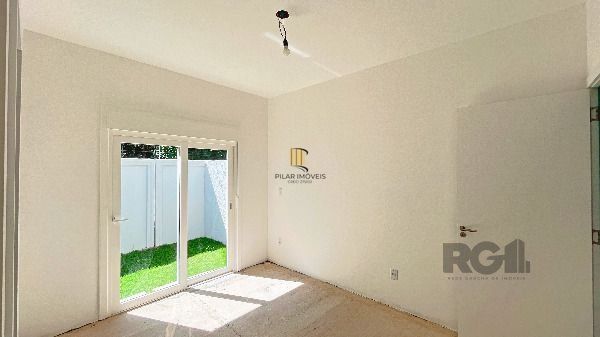 Casa Condominio em Porto Alegre, no bairro Hípica, com 3 dormitório(s), e 3 banheiros, à venda.