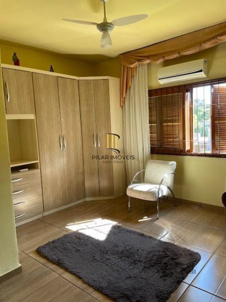 Casa 3 dormitórios no bairro Nonoai