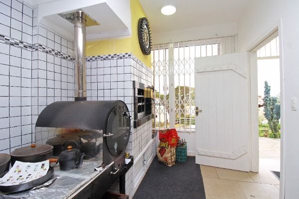 Casa para Venda - 300m², 3 dormitórios, sendo 1 suites, 2 vagas - Ipanema
