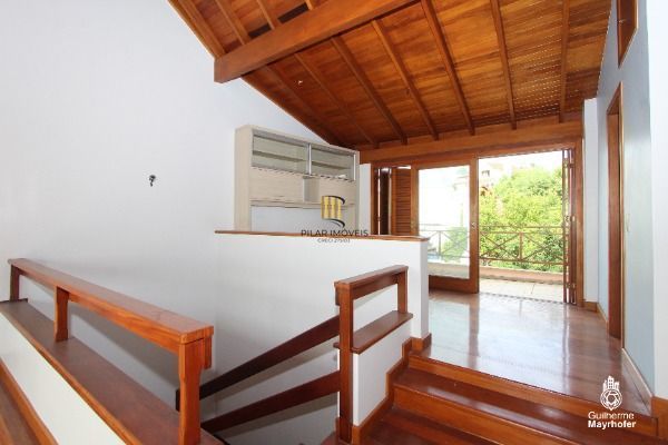 Casa para Venda - 212.52m², 3 dormitórios, sendo 1 suites, 2 vagas - Imperial Parque