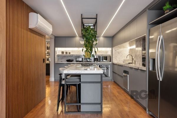 Apartamento para Venda - 141.62m², 3 dormitórios, sendo 1 suites, 2 vagas - Cavalhada