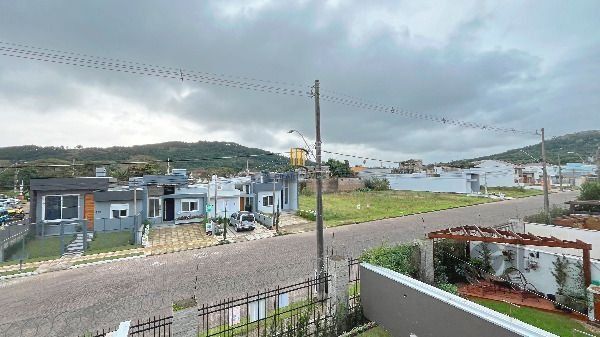 Casa Condominio em Porto Alegre, no bairro Aberta dos Morros, com 3 dormitório(s), e 3 banheiros, à venda.