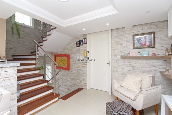 Casa para Venda - 300m², 3 dormitórios, sendo 1 suites, 2 vagas - Ipanema