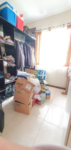Casa em Porto Alegre, no bairro Hípica, com 2 dormitório(s), e 2 banheiros, à venda.