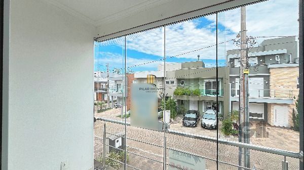 Casa Condominio em Porto Alegre, no bairro Hípica, com 3 dormitório(s), e 3 banheiros, à venda.