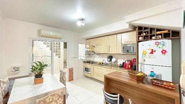 Casa Condominio em Porto Alegre, no bairro Aberta dos Morros, com 2 dormitório(s), e 2 banheiros, à venda.