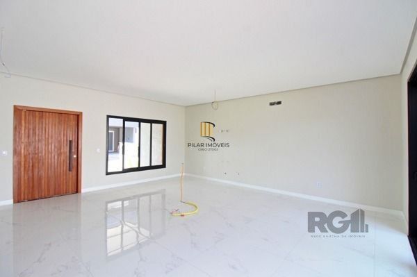 Casa Condominio em Porto Alegre, no bairro Ipanema, com 3 dormitório(s), à venda.