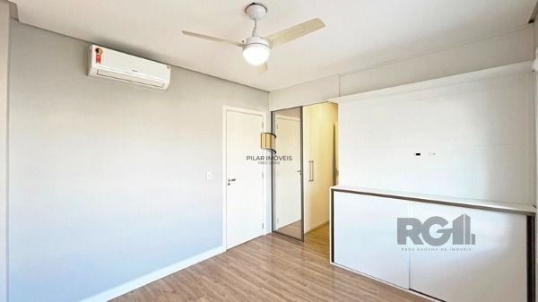No Lagos de Nova Ipanema, residência com 3 dormitório(s), e 3 banheiros, à venda.