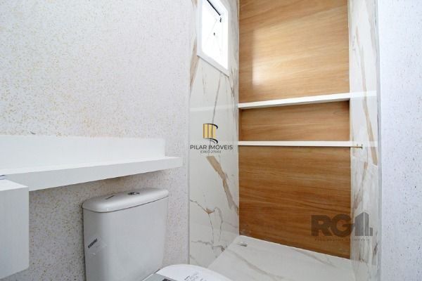 Casa Condominio em Porto Alegre, no bairro Hípica, com 3 dormitório(s), e 3 banheiros, à venda.