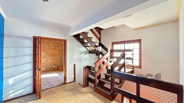 Casa para Venda - 320m², 3 dormitórios, sendo 1 suites, 3 vagas - Altos Do Ipê
