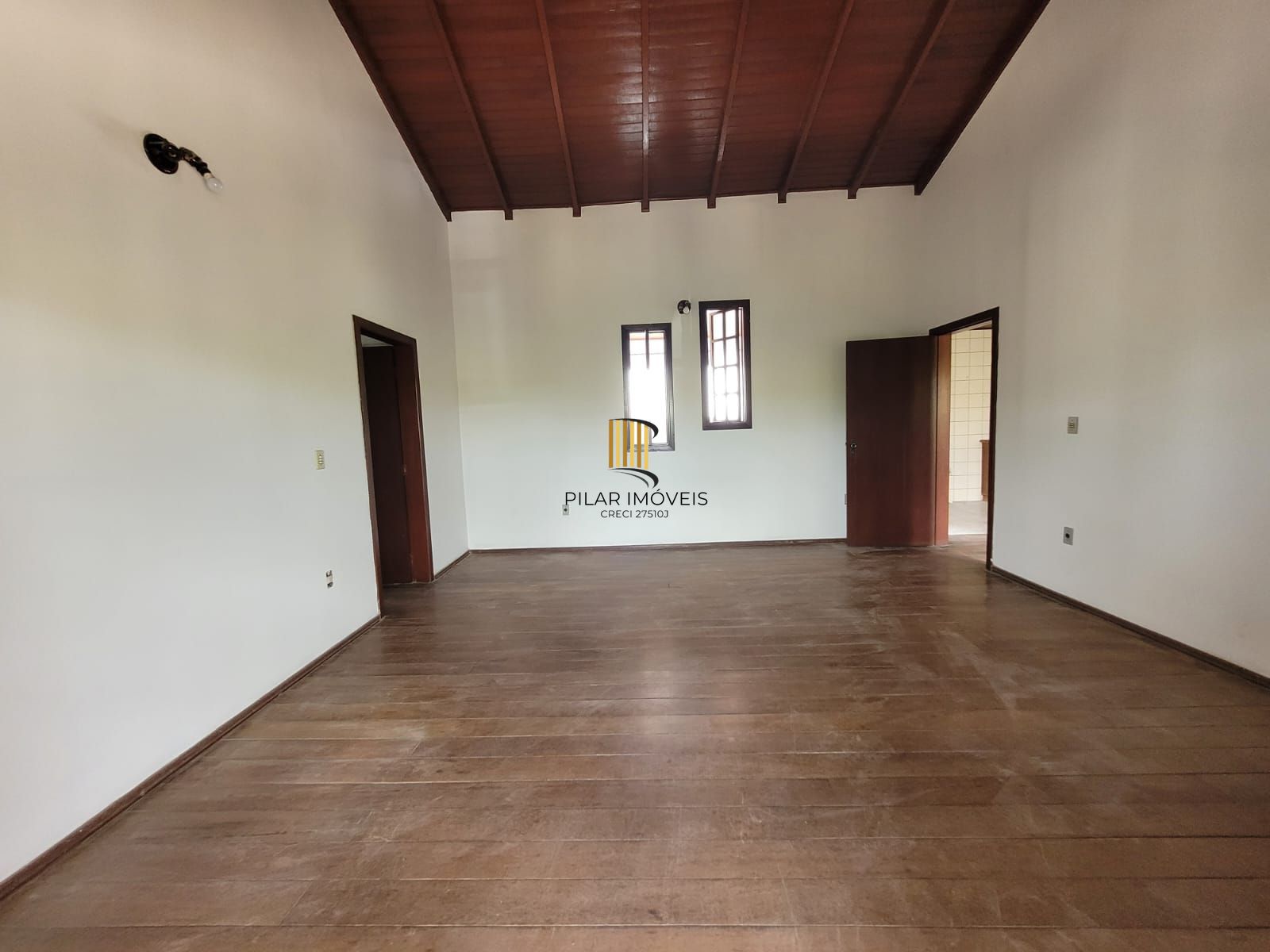 Casa 3 dormitórios no bairro Ponta Grossa