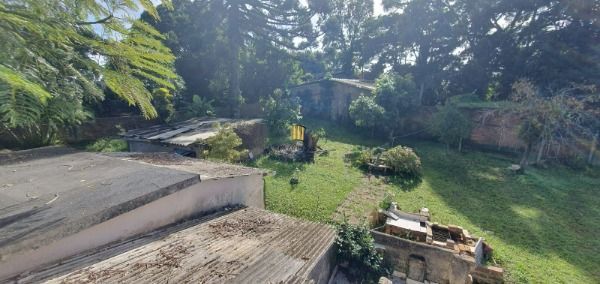 Terreno em Porto Alegre, no bairro Belém Novo, à venda.