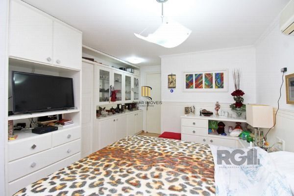 Casa Condominio para Venda - 201m², 3 dormitórios, sendo 1 suites, 2 vagas - Tristeza