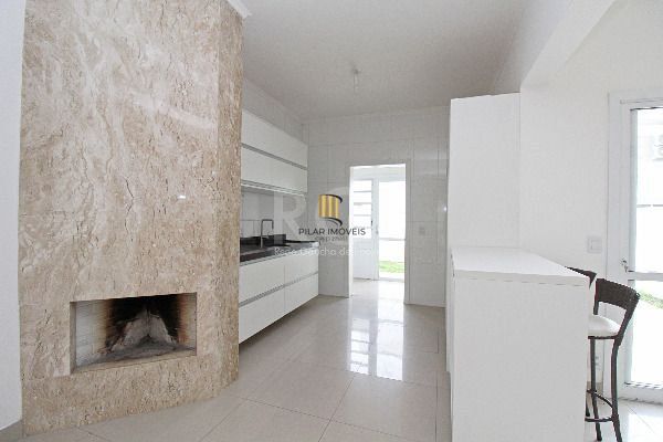 Casa para Venda - 150m², 4 dormitórios, sendo 2 suites  com uma no térreo, 2 vagas - Lagos De Nova Ipanema