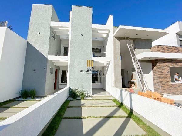 Casa em Porto Alegre, no bairro Hípica, com 2 dormitório(s), e 2 banheiros, à venda. - Pilar Imóveis