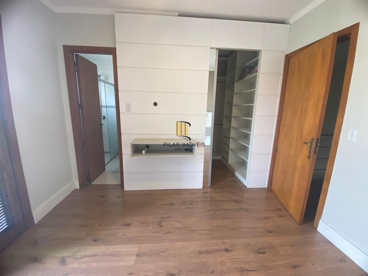 Hípica casa 03 dormitórios Jardins do Prado