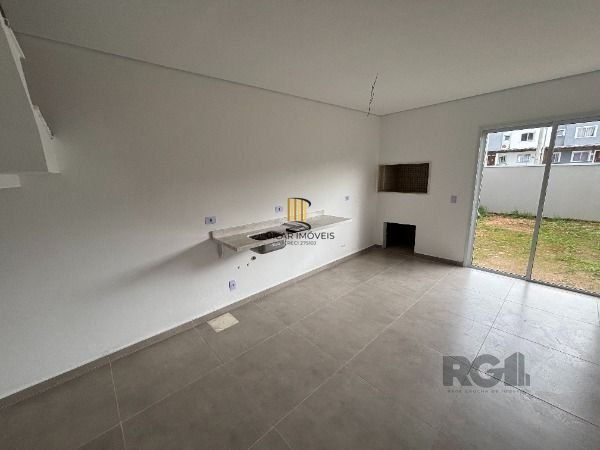 Casa Condominio em Porto Alegre, no bairro Campo Novo, com 3 dormitório(s), à venda.