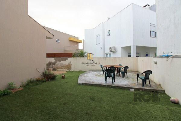 Casa Condominio para Venda - 137m², 3 dormitórios, sendo 1 suites, 3 vagas - Hípica