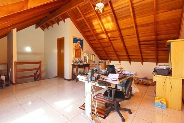 Casa Condominio em Porto Alegre, no bairro Espírito Santo, com 3 dormitório(s), e 3 banheiros, à venda.