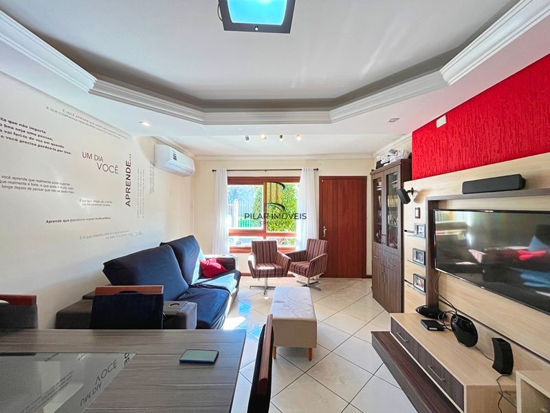 Residência com 2 dormitórios no  Residencial Jardins do Prado.