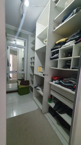 Casa em Porto Alegre, no bairro Espírito Santo, com 3 dormitório(s), e 3 banheiros, à venda.