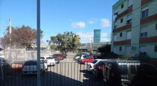 Apartamento em Porto Alegre, no bairro Cristal, com 2 dormitório(s), e 2 banheiros, à venda.