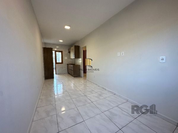 Casa Condominio em Porto Alegre, no bairro Ponta Grossa, com 2 dormitório(s), e 2 banheiros, à venda.