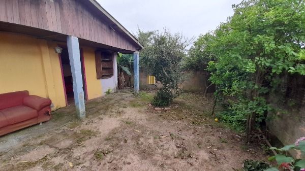 Terreno em Porto Alegre, no bairro Restinga, à venda.