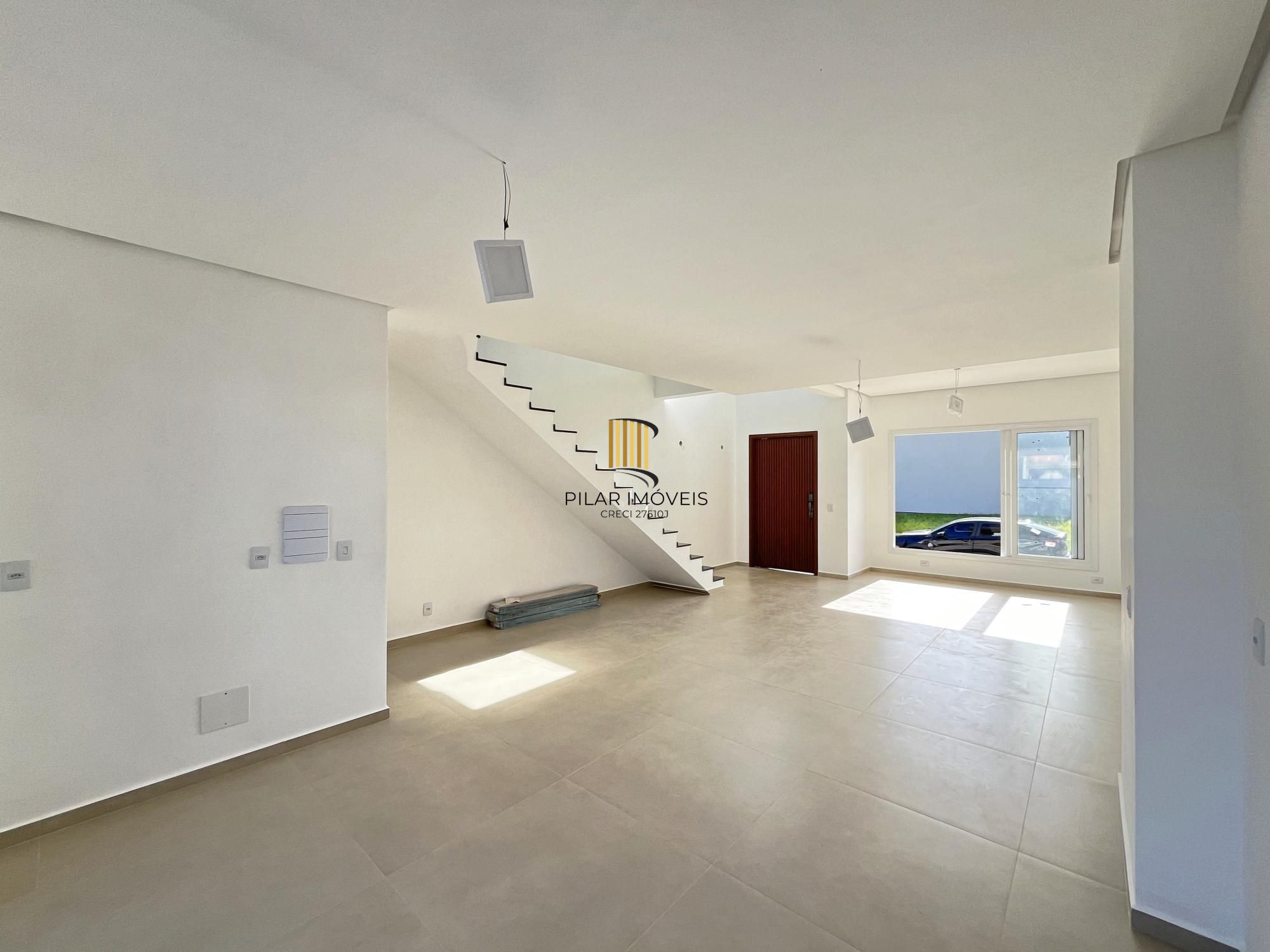 Casa de Condomínio 3 dormitórios no bairro Campo Novo