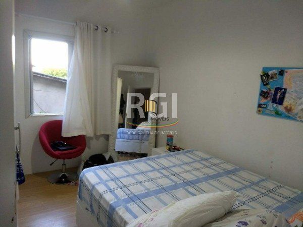 Casa para Venda - 150m², 3 dormitórios, 2 vagas - Hípica