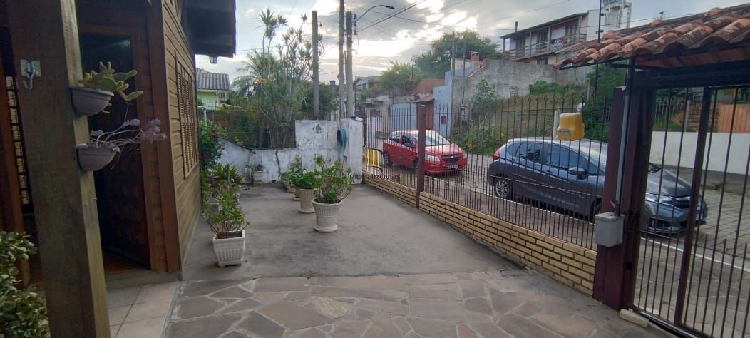 Casa 2 dormitórios no bairro Vila Nova