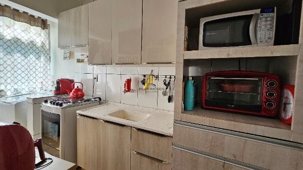 Apartamento em Porto Alegre, no bairro Vila Nova, com 1 dormitório(s), e 1 banheiros, à venda.